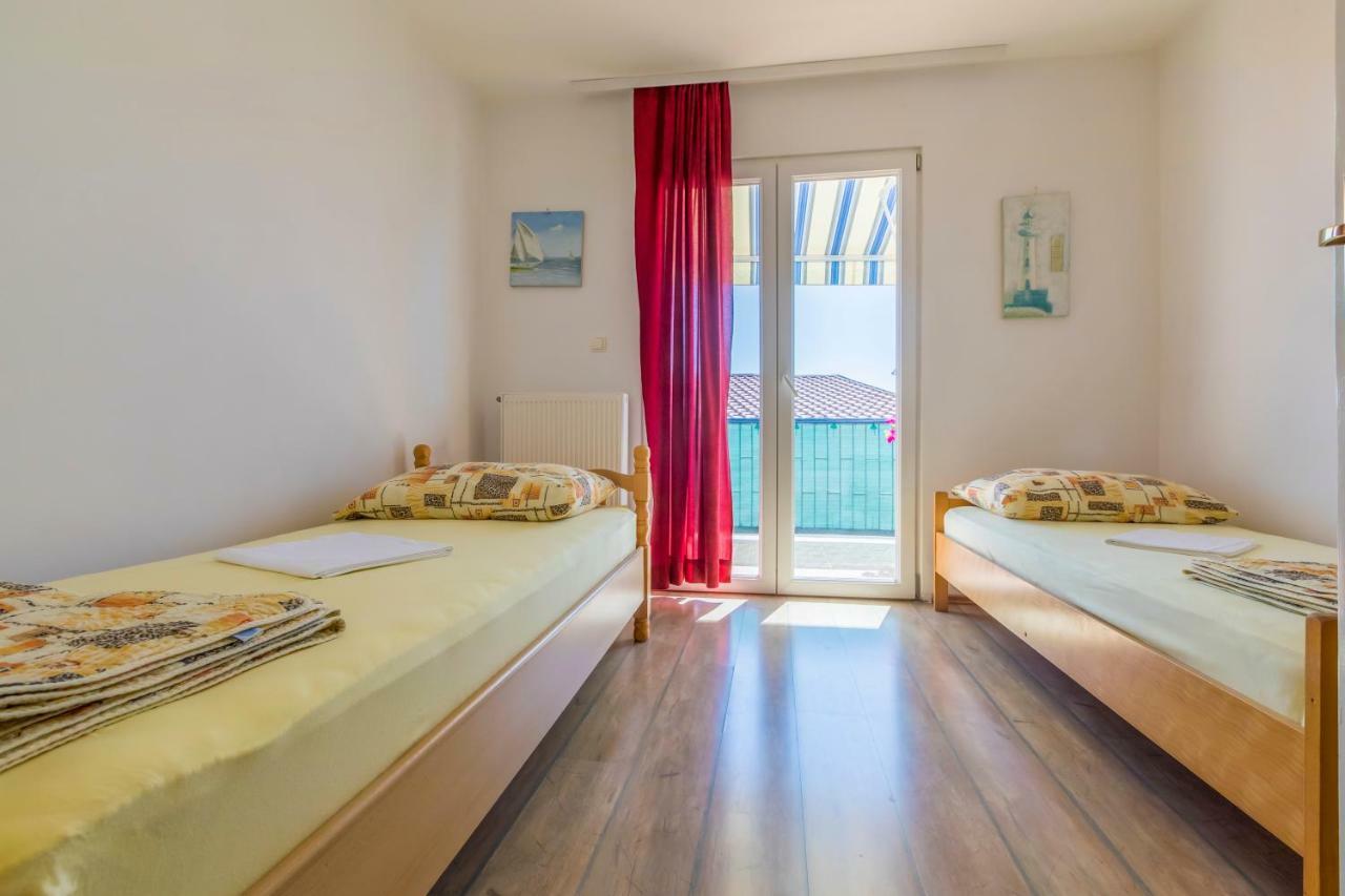 Klement Apartamento Crikvenica Exterior foto